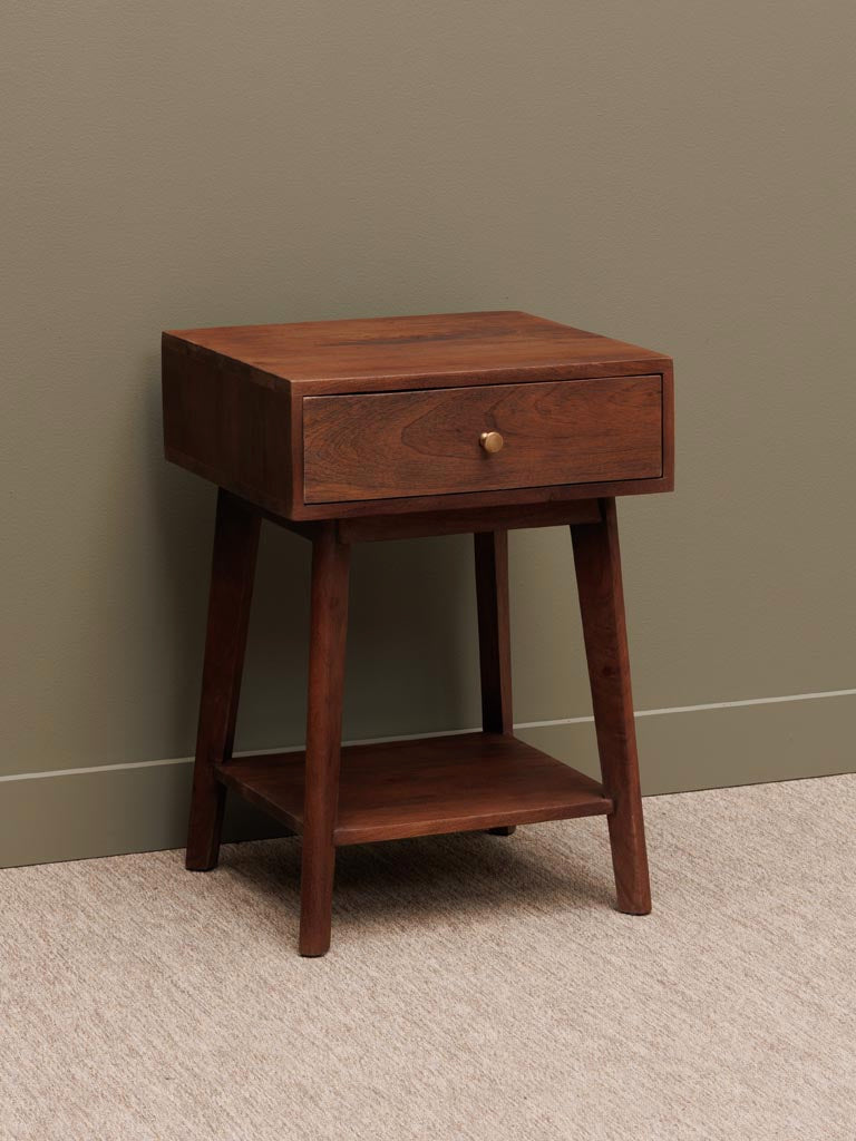 Comodino con cassetto